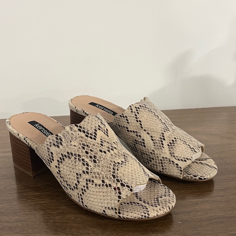 Kensie Snakeskin Mules - Cream and Brown